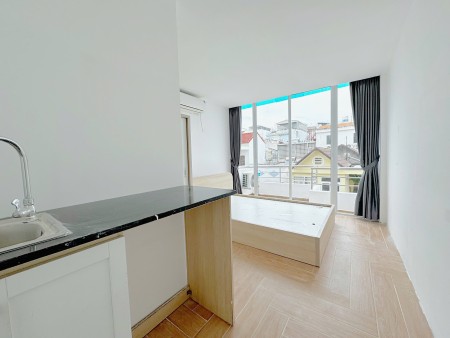 Phòng có Ban Công Thoáng Mát – Full Nội Thất - P13, Q.Tân Bình