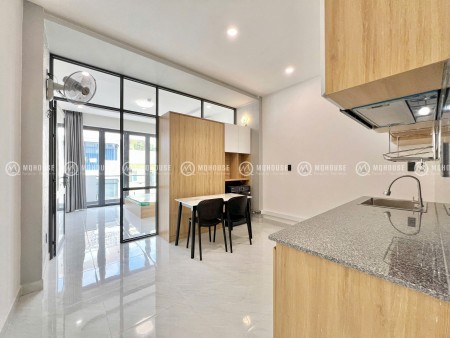 Căn Hộ 1 Phòng Ngủ Ban công - Rộng 50m² Full Nội Thất - Thang Máy - Ngay Sân Bay - ông viên Gia Định