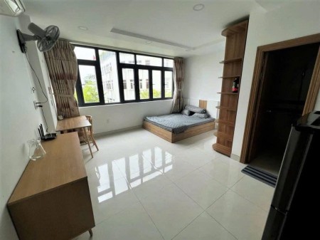 Phòng studio cửa sổ thoáng đối diện đh tdtu, full nội thất nhà mới siêu đẹp
