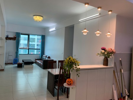 Chính chủ cho thuê chung cư 3 ngủ full sáng full nội thất tầng trung