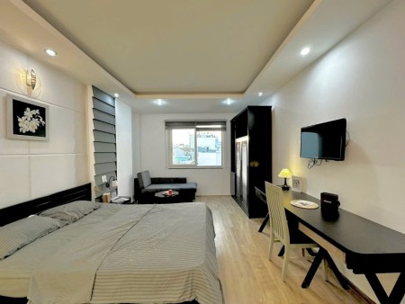 Căn hộ dạng 1PN cửa sổ view city, Full nội thất, bếp hút mùi, máy giặt riêng, đi lại Q1,3 dễ dàng