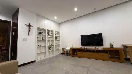 Chung cư Satra Eximland, Phú Nhuận: 3p ngủ, 2wc, NTCB, 22tr/th, 145m2.