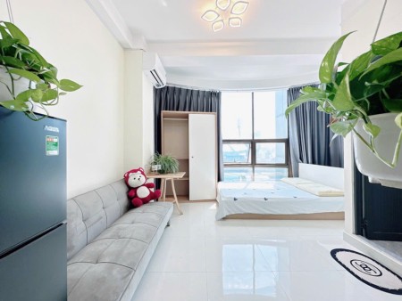 Căn hộ thoáng mát cùng cửa sổ đón nắng cực đẹp gần hàng xanh, đại học Giao Thông Vận Tải, Hutech.