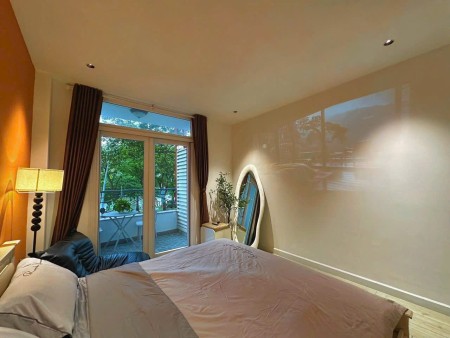 Căn Hộ Bờ Kè Hoàng Sa Quận 1_Thang máy_Hầm xe_Balcony View Sông_Full Nội Thât_Vòng Xoay Điện Biên Ph