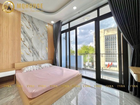 Cho thuê căn hộ tách bếp đầy đủ nội thất đường Trần Hưng Đạo Quận 1