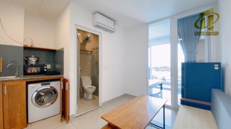 Cho thuê căn hộ 1PN ban công, thang máy mặt tiền Hoàng Diệu Q4, gần ĐH Luật, Nguyễn Tất Thành