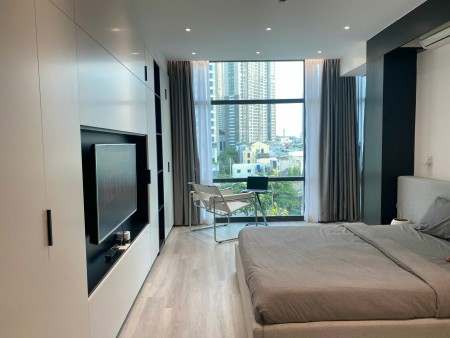 Căn hộ studio full nội thất luxury view kính trực diện Landmark 81 nằm trên trục đường trung tâm SG