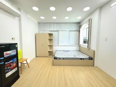 Cho thuê phòng cửa sổ thang máy Thủ Khoa Huân quận 1 gần chợ Bến Thành, ga Metro, Takashimaya