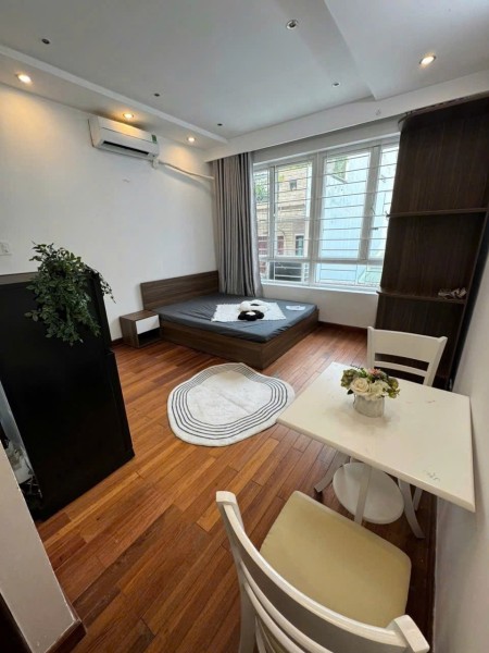 Căn hộ studio cửa sổ lớn cho thuê Q1 gần Bùi Viện, Pull Man, Takashimaya, phố Nguyễn Huệ, Vincom