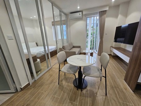 Cho thuê căn hộ 1PN ban công full nội thất mới ngay Galaxy Quốc Thanh, gần ĐH Sư Phạm, ĐH KHTN