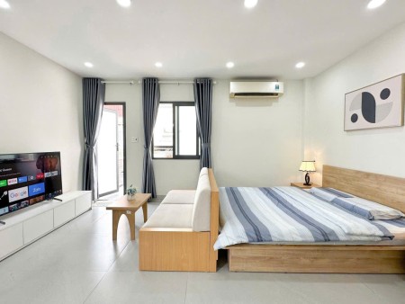 Cho thuê căn hộ 1PN 50m2 ban công sân vườn Máy giặt riêng Full Nội Thất trên đường Lê Văn Sỹ Quận 3