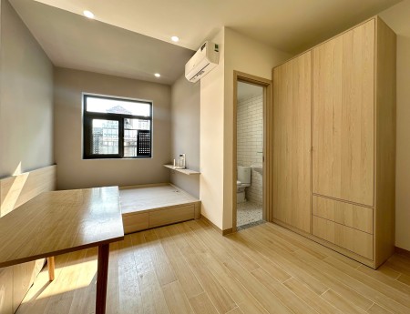 Cho thuê căn hộ full nội thất, cửa sổ, thang máy Q4 gần ĐH Luật, chợ 200 Xóm Chiếu, Cầu Ông Lãnh