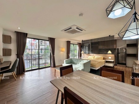 Căn hộ Luxury tách bếp, balcon/cửa sổ lớn, 40m², ngay công viên Lê Thị Riêng, CMT8 - Q3