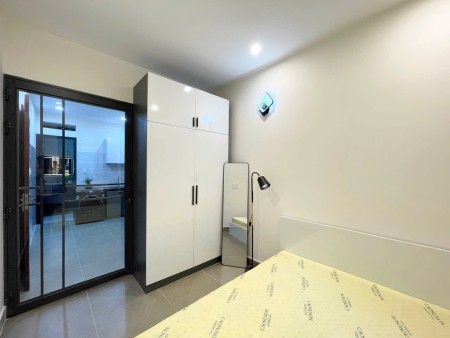 Cho thuê căn hộ 1pn full nội thất tách bếp gần Ngã Tư Hàng Xanh