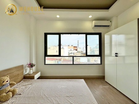 Cho thuê căn hộ 1PN có cửa sổ to toàn view gần Đầm Sen, Tân Phú