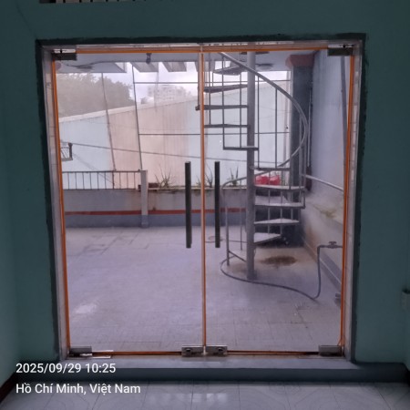 Thuê phòng Quận Tân Bình giá rẻ Bao điện nước, sạc được xe điện, phòng riêng full tiện ích.