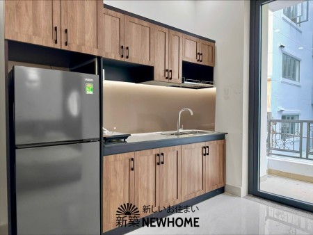 Căn hộ full nội thất 35m2 có ban công ngay giữa trung tâm Tân Bình nhận dài hạn và ngắn hạn