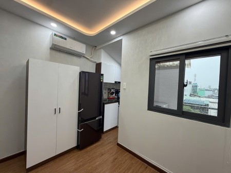 Cho thuê gấp phòng studio vừa xây xong có ban công riêng siêu to gần Aeon Tân Phú.