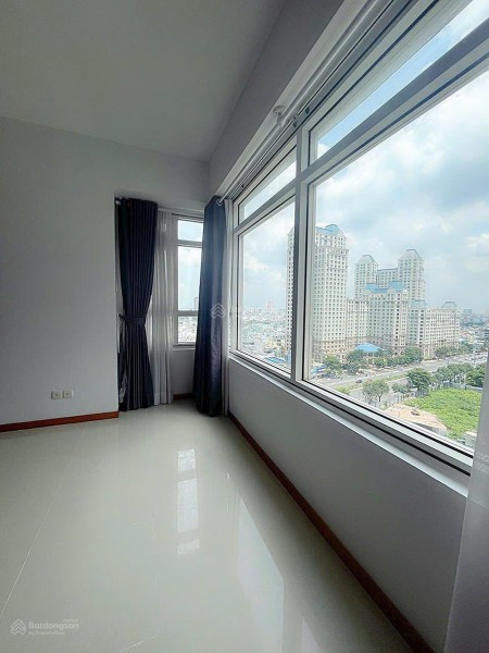 ho thuê căn hộ cao cấp 140m² gồm 3PN 3WC ở chung cư Saigon Pearl