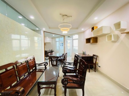 Cho thuê căn hộ Him Lam Chợ Lớn 3 phòng ngủ, 2WC, 14.5 triệu / tháng.