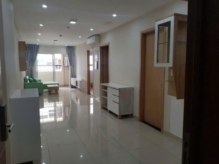 Chung cư 10A Trần Nhật Duật, Q1: 3p ngủ, full nội thất, 13tr/tháng, ban công