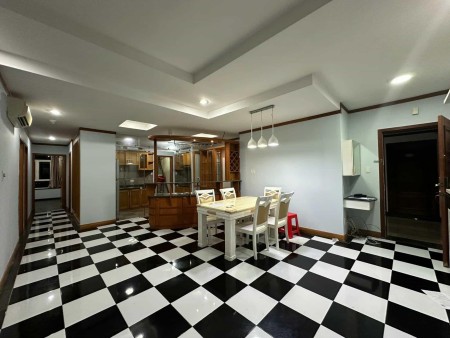 C/c Phan Xích Long, P2, Phú Nhuận: 89m2-3p ngủ, NT, 14tr/th