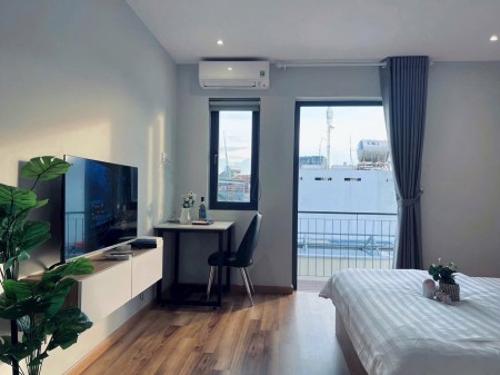 Căn hộ mini full nội thất Ban công lớn Tách bếp 40m2