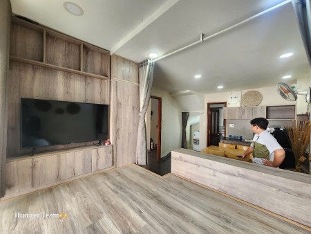 Cho thuê studio 35m², ban công, máy giặt riêng, tone gỗ – Phan Văn Trị, Bình Thạnh – Gần Văn Lang
