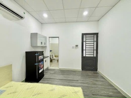 Studio ban công rộng – Trần Thái Tông, P15, Q. Tân Bình