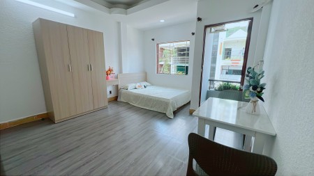 Cho thuê căn hộ Studio Ban công MỚI KENG Q4 gần cầu Ông Lãnh, cầu Calmette, cầu Kênh Tẻ