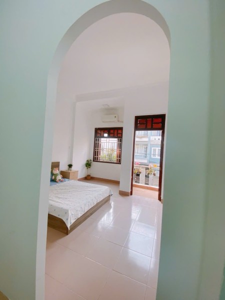 Cho thuê căn studio ban công tách bếp Q8, gần Parcmall, Đh Công Nghệ SG, Central Premium, cầu Chánh