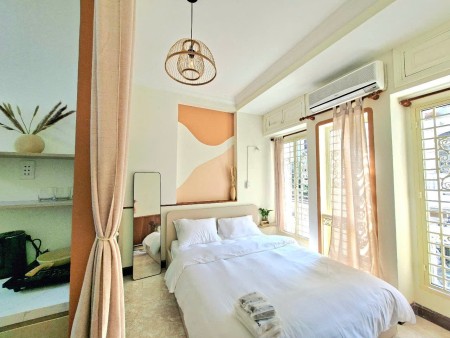 Studio tách bếp full nội thất Q1, gần chợ Bến Thành, Bùi Viện, Pullman, cầu Nguyễn Văn Cừ,..