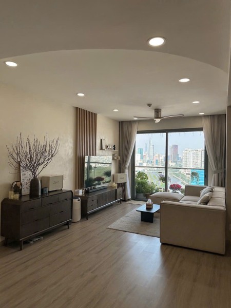 THUÊ GOLD VIEW 2PN2WC 80M2 BAN CÔNG VIEW SÔNG NGAY BẾN VÂN ĐỒN QUẬN 4 SÁT Q1 Q3LH HARRY 0775926400