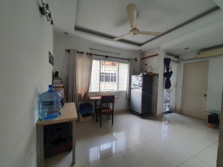 Chung cư Trương Định, P6, Q3 căn 2p ngủ, ban công, máy lạnh chỉ 9,5tr/th