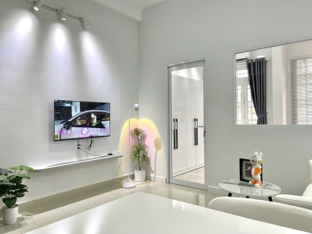 Căn hộ tách bếp full nội thất có ban công thoáng – Lạc Long Quân, phường 9, Tân Bình