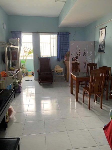 Căn hộ C/c Bàu cát, Tân BÌnh: 2p ngủ, có nội thất - ban công giá 8tr