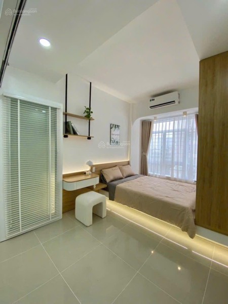 Cho thuê chung cư Sky Garden 3, Phú Mỹ Hưng, Quận 7.