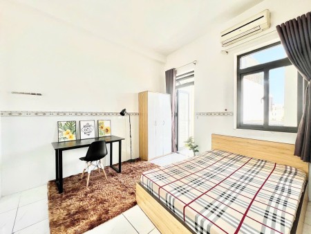 Cho thuê căn hộ gần sân bay – Bạch Đằng, Tân Bình, cửa sổ đón nắng