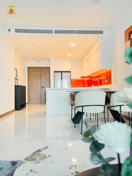 Cho thuê căn hộ 2PN Sunwah Pearl – view trực diện Quận 1