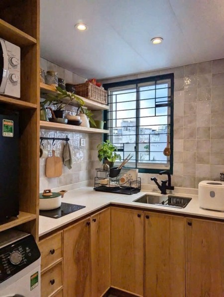 Căn hô 1pn full nội thất balcony gần vx lăng cha cha khu k300 sân bay tsn etown cộng hoà