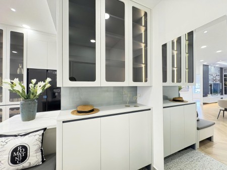 Chính chủ cho thuê gấp căn góc đẹp nhất Sky Garden 1, DT 89 m2, 3PN, Full nội thất cao cấp, 32tr