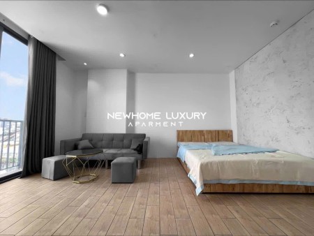 Cho thuê căn hộ Balcony _ Thang máy Lê Văn Sỹ gần cầu Công Lý _ Bờ kè Hoàng Sa _ nhà thờ Ba Chuông