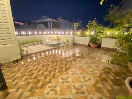 Căn hộ ban công siêu rộng full nội thất gần ga t3 cv Hoàng Văn Thụ quận Tân Bình