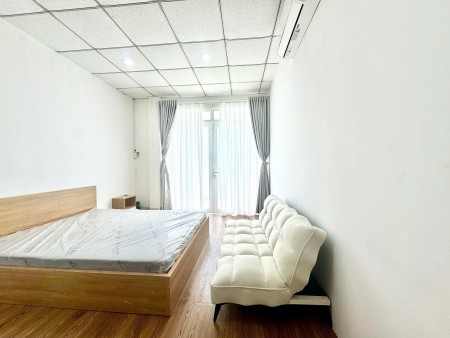 Studio ban công Q8 - gần Parcmall, cầu Nguyễn Văn Cừ, chợ Rạch Ông