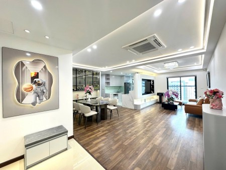 Cho thuê nhanh căn hộ 3 phòng ngủ ở dự án GoldMark City tầng đẹp view thoáng.