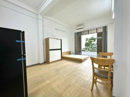 Cho thuê căn hộ Studio Ban công Q4 gần ĐH Luật, ĐH Nguyễn Tất Thành, cầu Tân Thuận