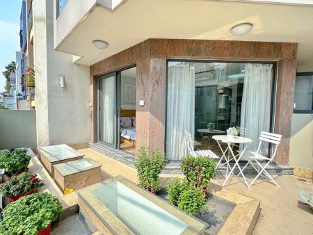 Cho thuê PENTHOUSE nội thất cao cấp, sân vườn riêng ngay trung tâm Tân Bình