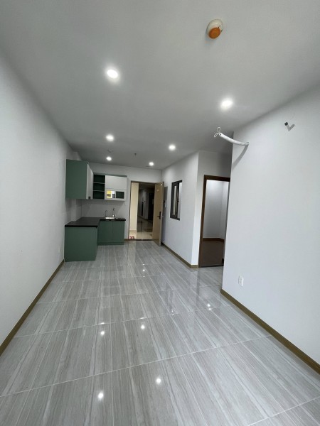 Cho thuê căn hộ Bcons Green Topaz 2PN2WC, nội thất cơ bản