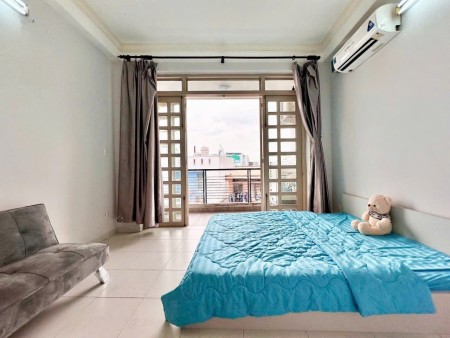 Căn hộ studio ban công full nội thất rộng 40m2 Gần lăng cha cả ngã tư bảy hiên quận tân bình