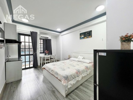 Cho thuê căn hộ Studio Ban công thoáng mát Q1 gần Ngã Sáu Phù Đổng, công viên Tao Đàn, chợ Bến Thành